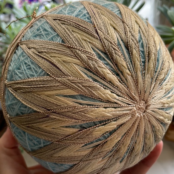 VINTAGE - Traditional Japanese Temari Ball, Kiku Pattern - Picture 4 of 7